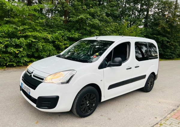 Citroen Berlingo cena 31999 przebieg: 230660, rok produkcji 2017 z Pakość małe 352